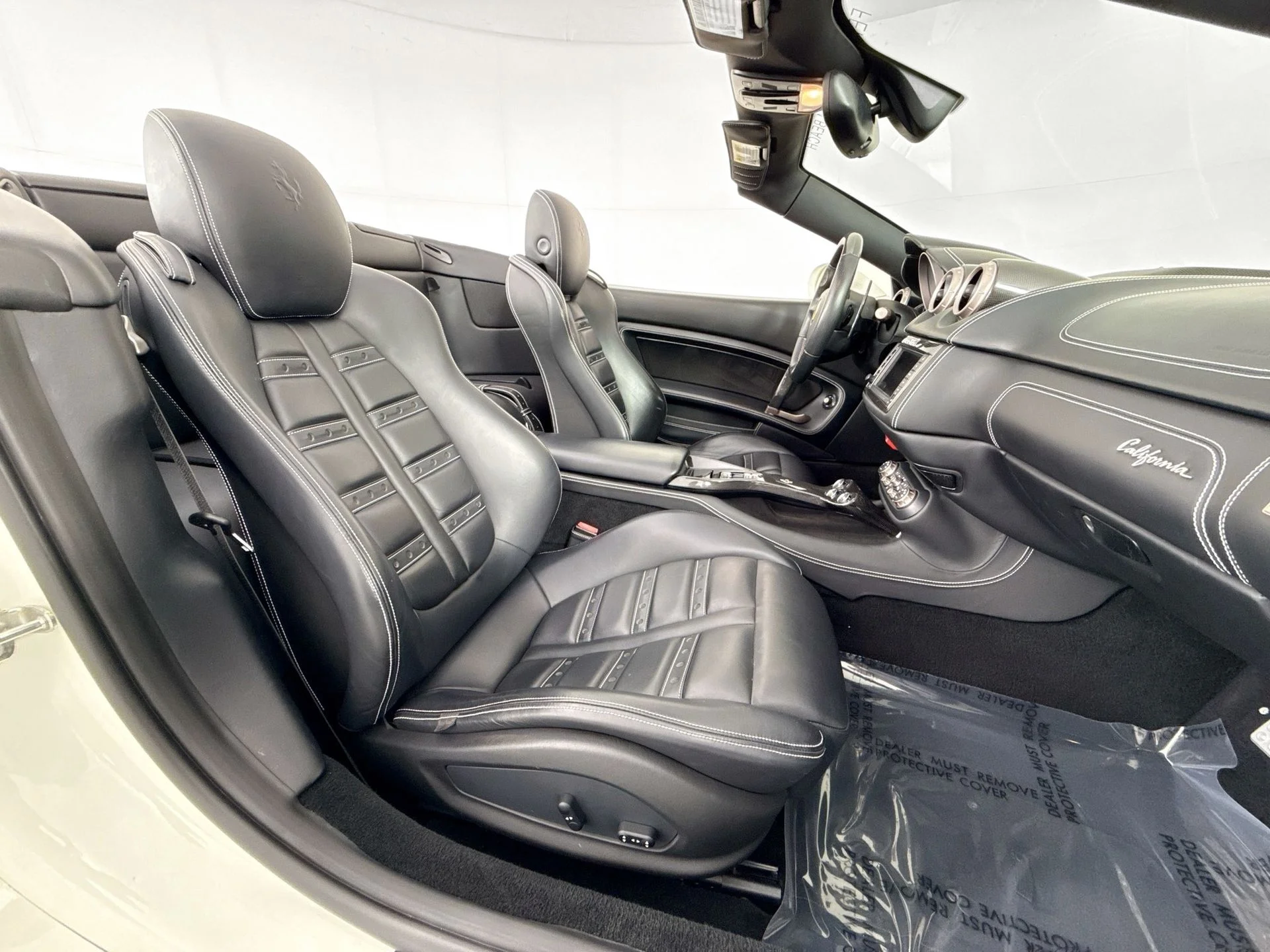 Used 2010 Bianco Avus Ferrari Base image 21