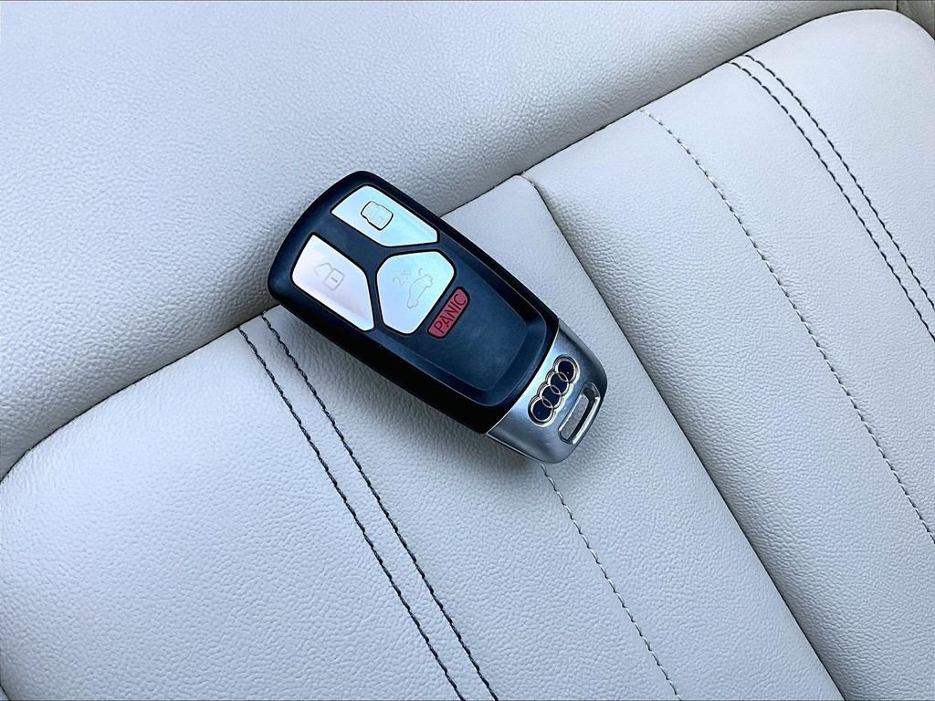Used 2022 White Audi 45 S line Premium image 29