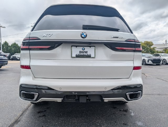 Certified Used 2026 Mineral White Metallic BMW xDrive40i image 5