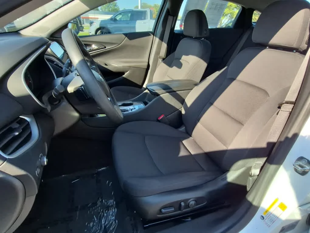 Certified Used 2024 Summit White Chevrolet LT image 10