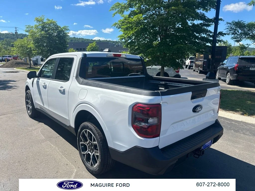 New 2026 Oxford White Ford Lariat® image 6