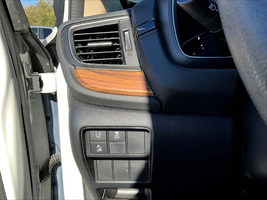 Used 2022 White Honda EX image 16