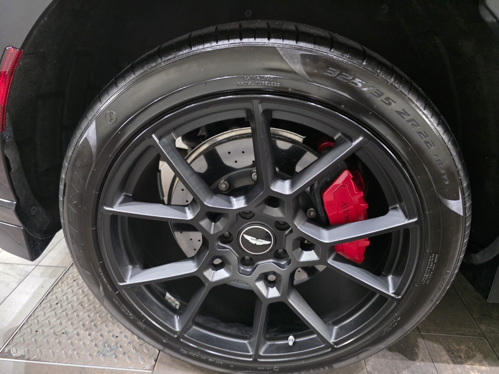 Used 2023 Onyx Black Aston Martin 707 image 4