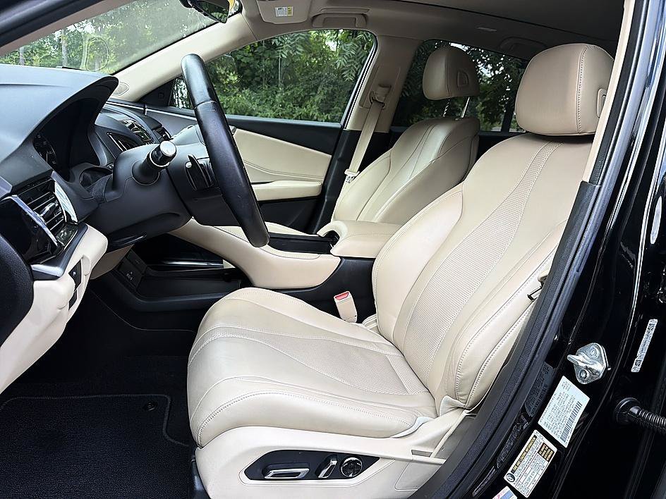 Used 2019 Majestic Black Pearl Acura w/Technology Pkg image 11