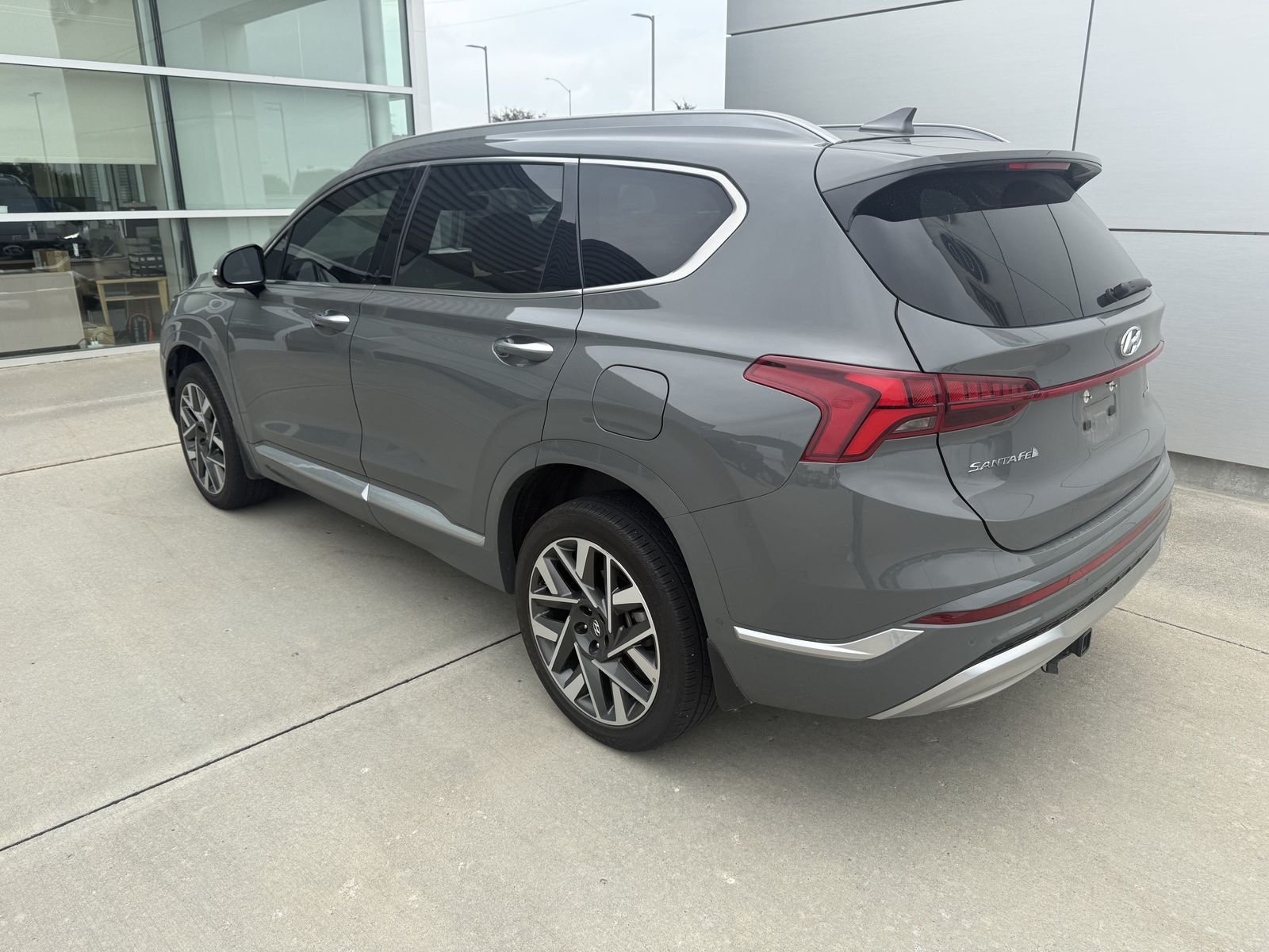 Used 2023 Hampton Gray Hyundai Calligraphy image 3