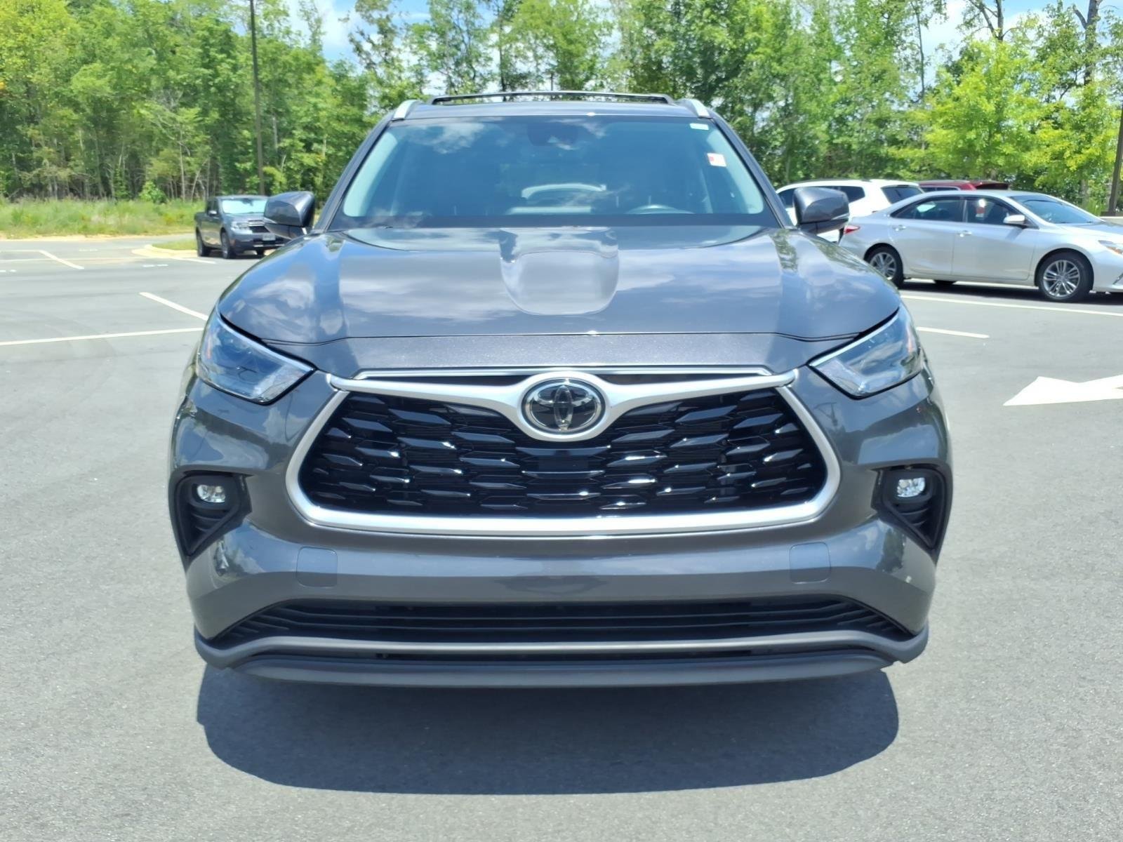 Used 2023 Magnetic Gray Metallic Toyota XLE image 14