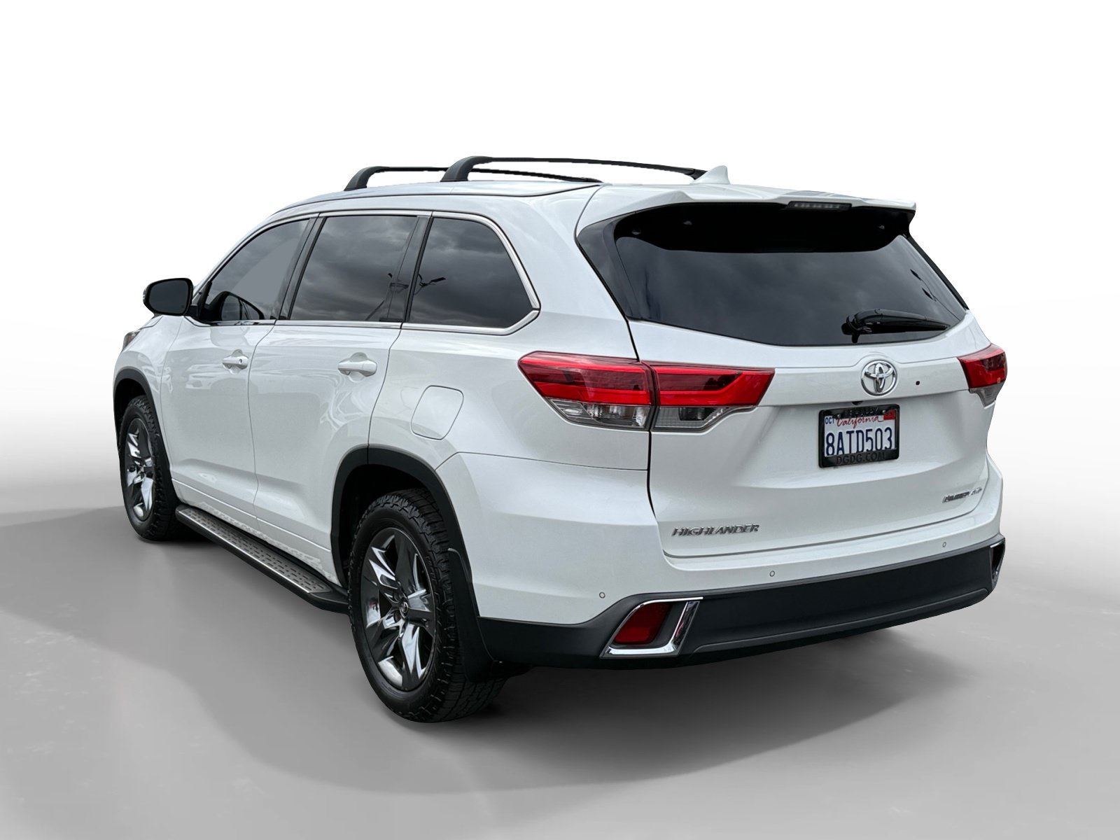 Used 2017 Blizzard Pearl Toyota Limited Platinum image 3