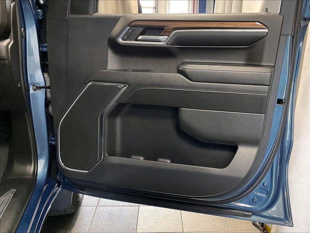 Used 2024 Blue Chevrolet LT image 12