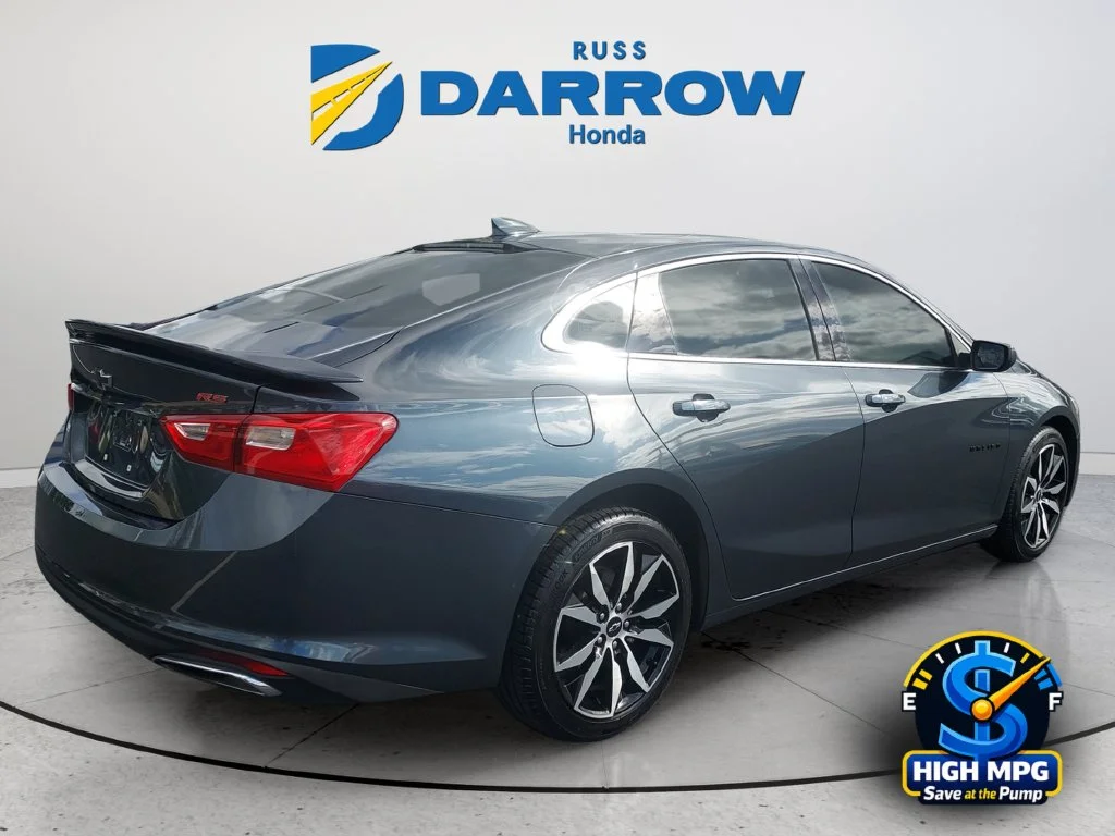 Used 2021 Gray Chevrolet RS image 5