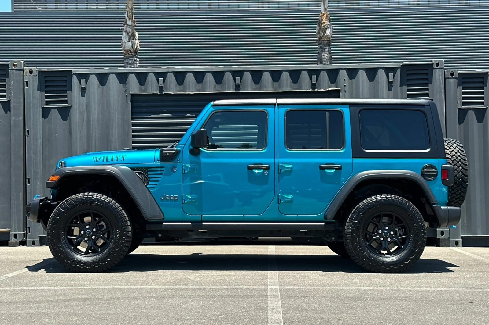 Used 2024 BIKINI PEARL Jeep Willys image 2