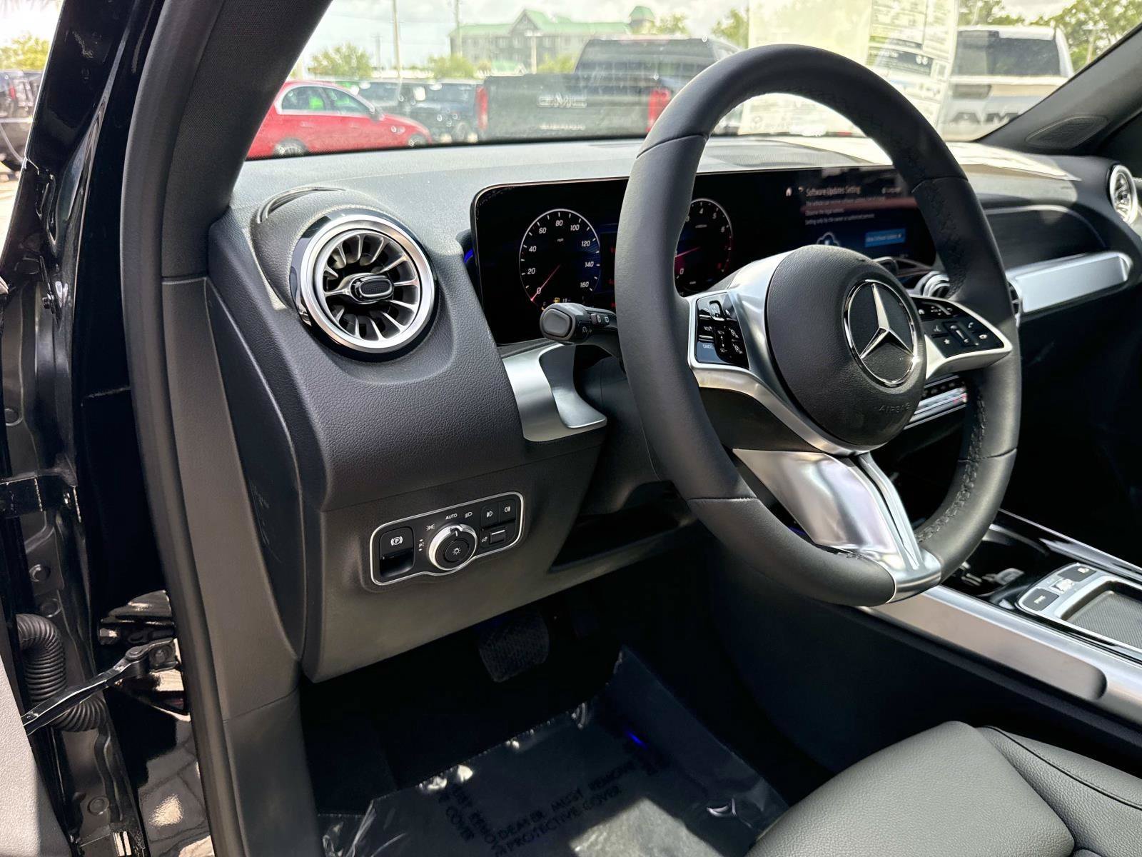 New 2026 Black Mercedes-Benz 250 SUV image 20
