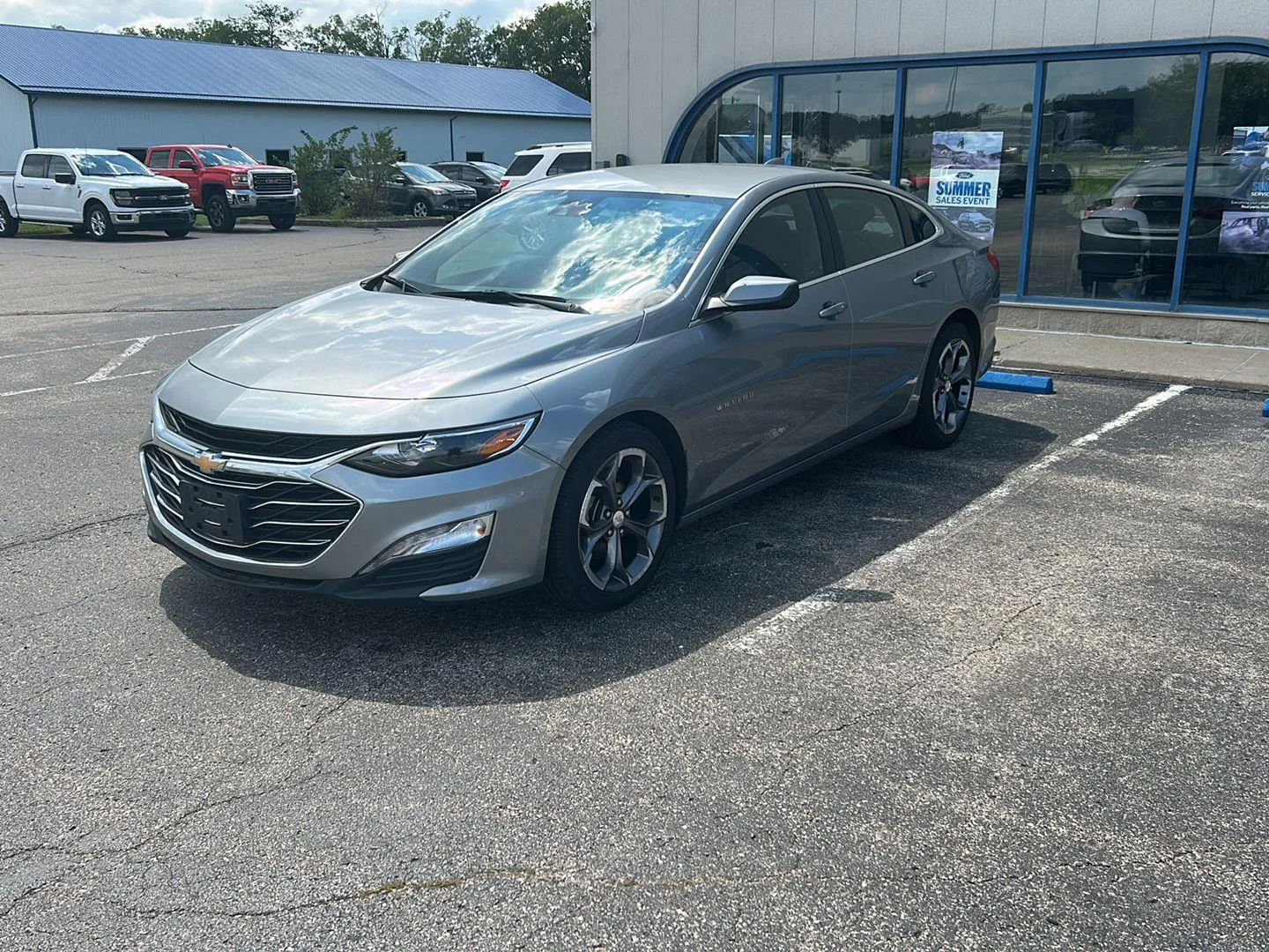 Used 2024 Sterling Gray Metallic Chevrolet LT image 17