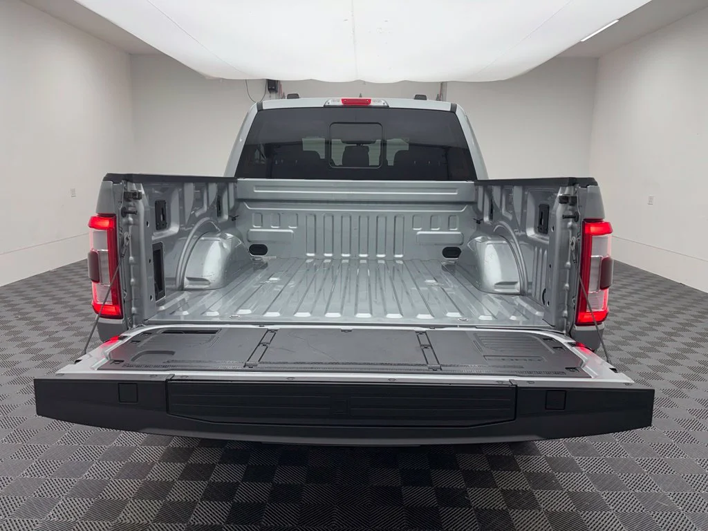Used 2023 Silver Ford Lariat image 10
