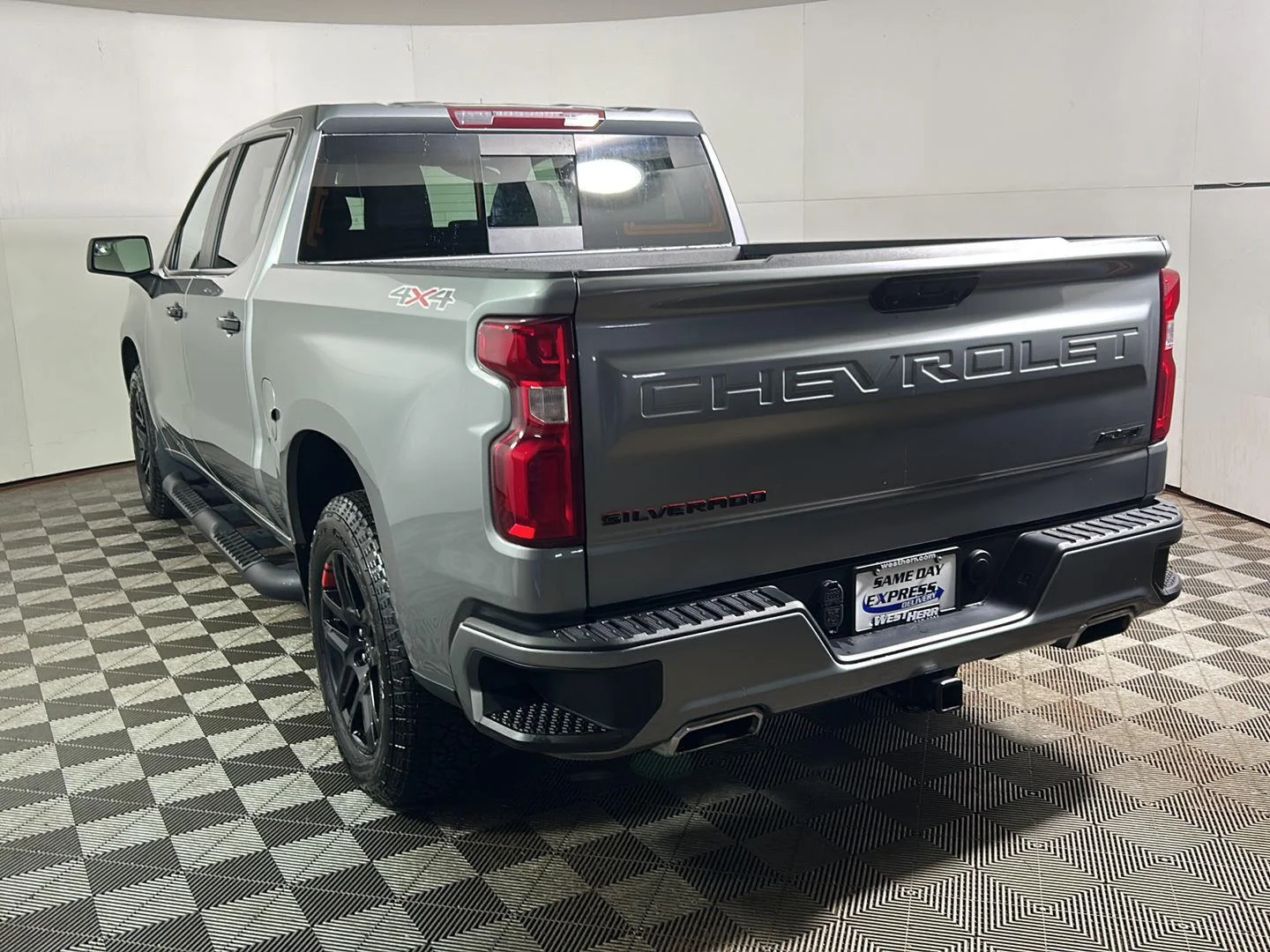 Used 2023 Sterling Gray Metallic Chevrolet RST image 9