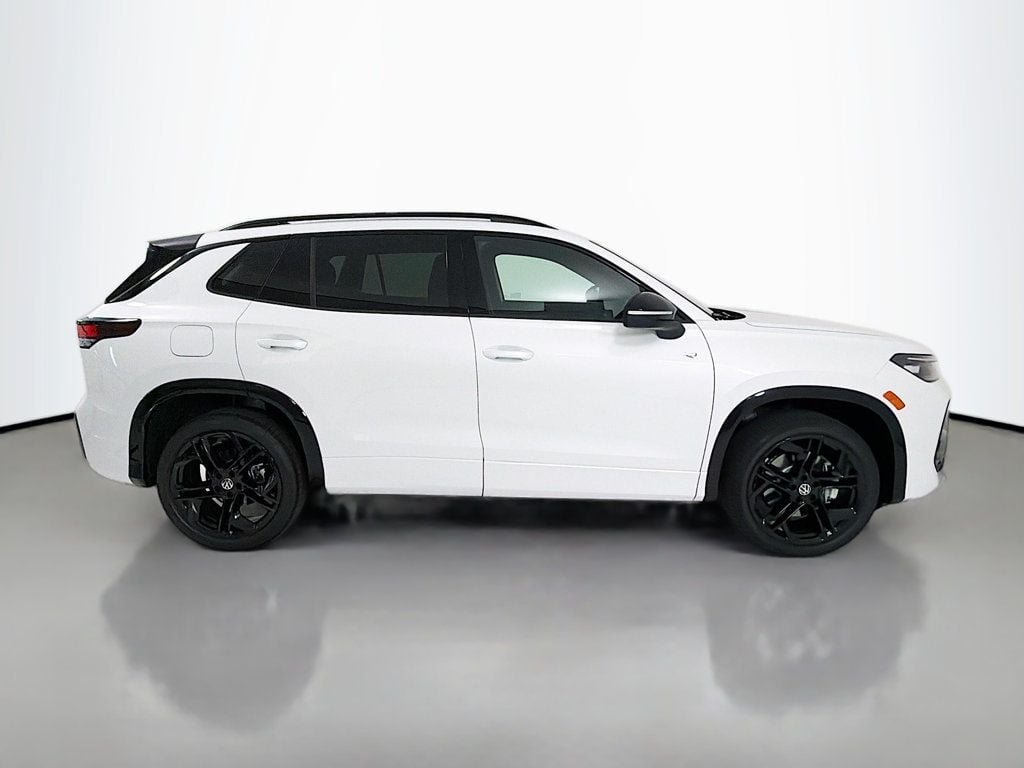 New 2026 Opal White Pearl Volkswagen 2.0T SE R-Line Black 4MOTION image 8