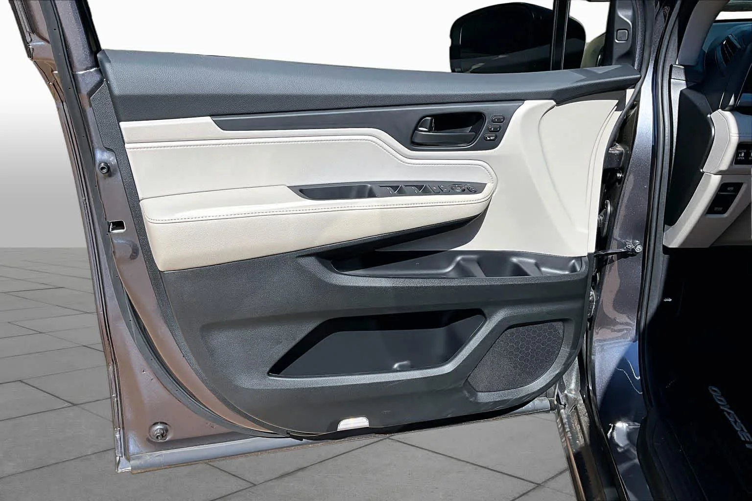 2026 Honda Odyssey EX-L - Photo 9