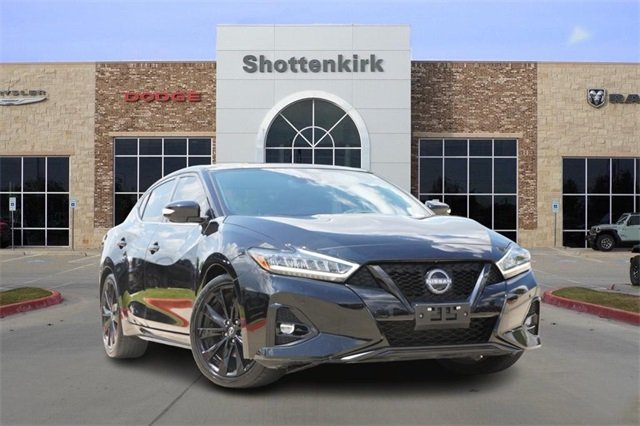 2023 Nissan Maxima SR
