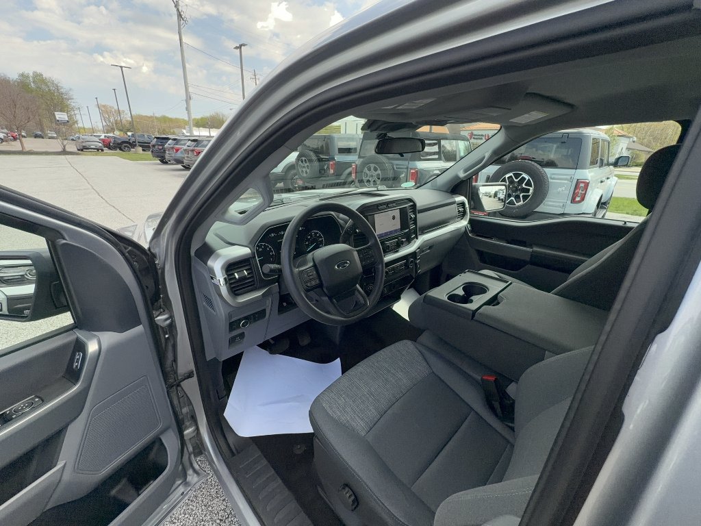 Certified Used 2022 Iconic Silver Ford XLT image 12