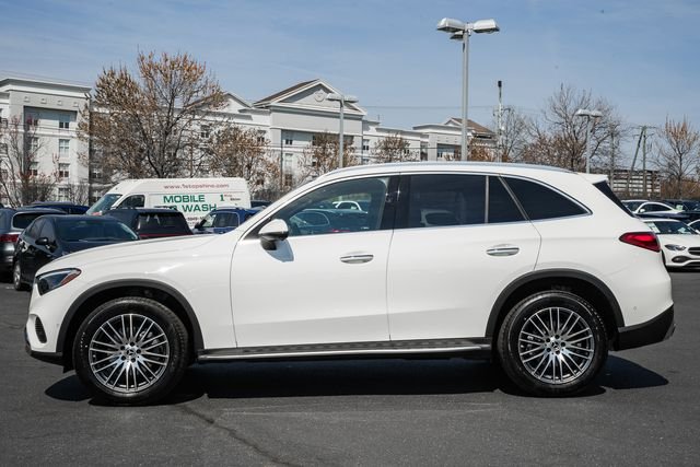 New 2026 Polar White Mercedes-Benz GLC 300 image 4