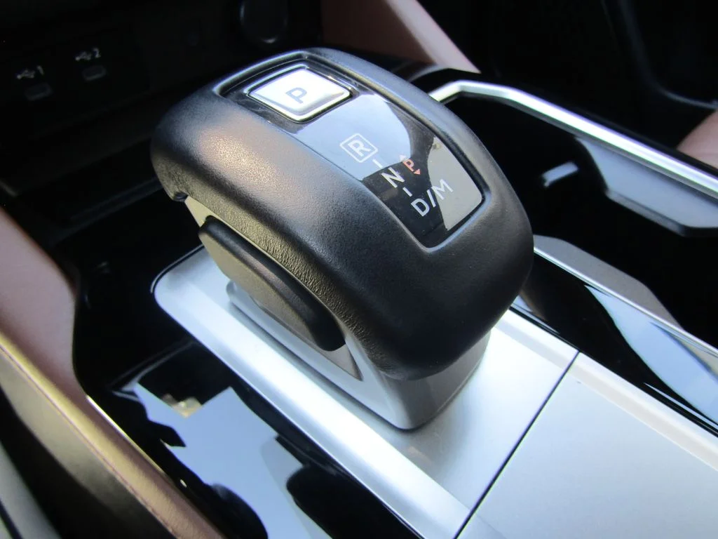2025 Mitsubishi Outlander SEL - Photo 18