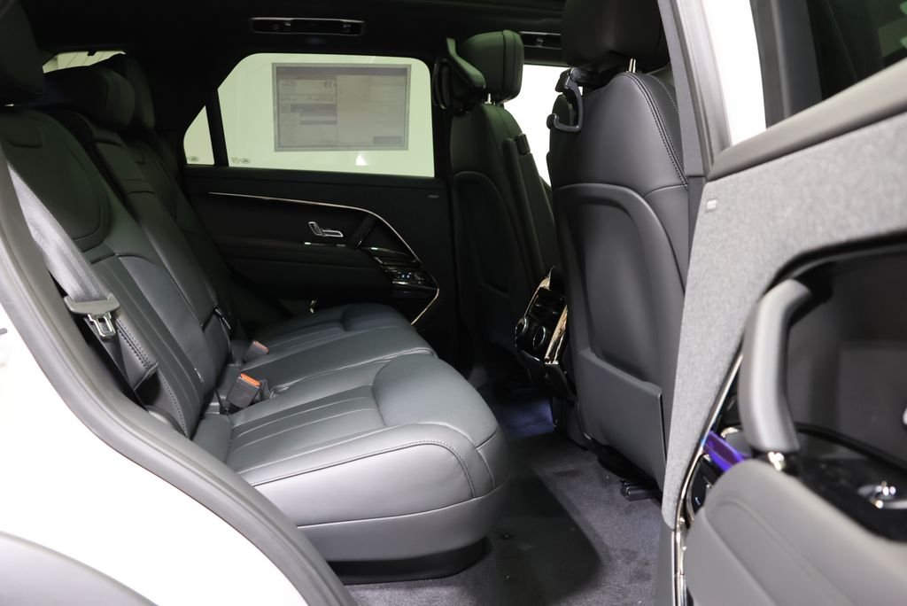 New 2026 Borasco Grey Land Rover Dynamic SE image 43