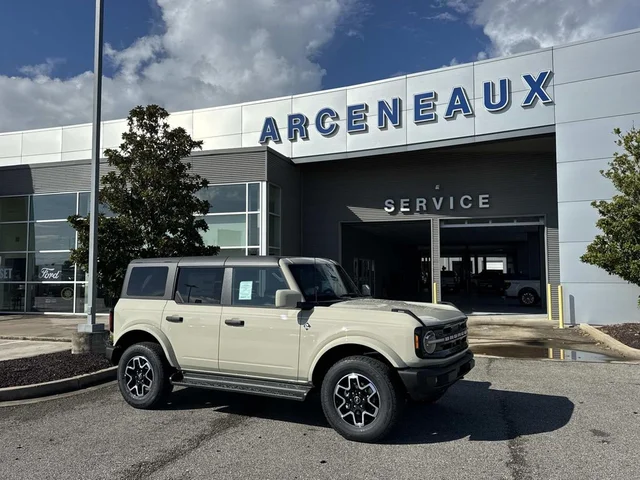 2026 Ford Bronco Outer Banks®