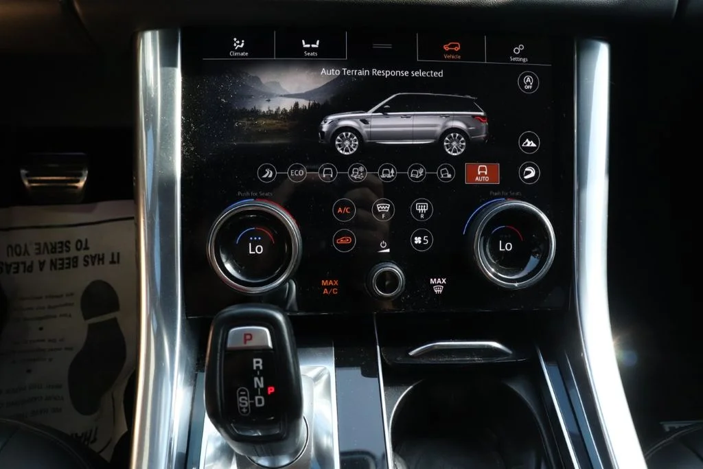 Used 2021 Santorini Black Land Rover HSE Dynamic image 20