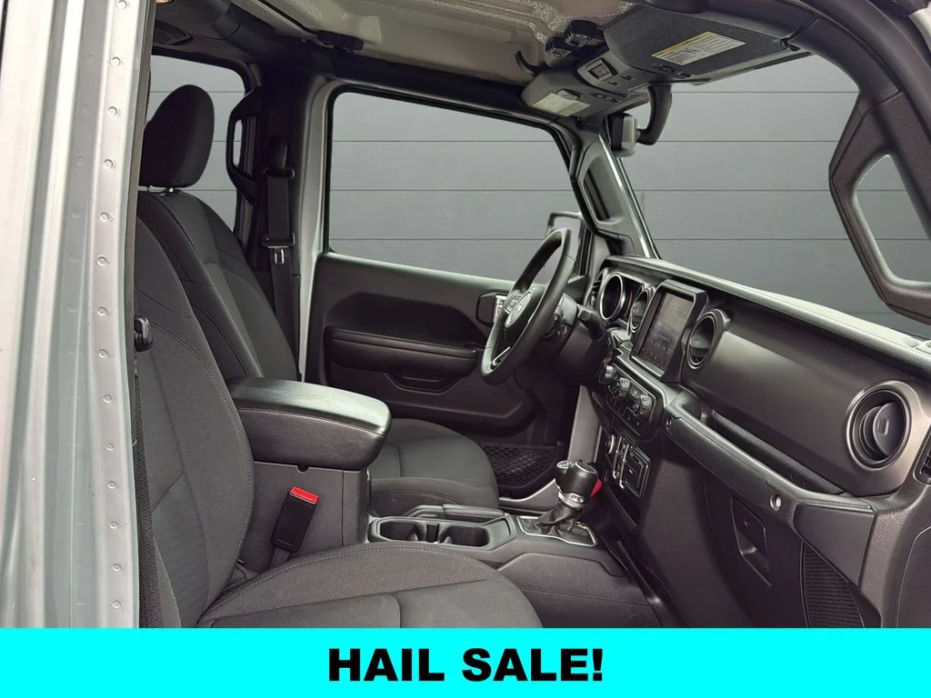 Used 2023 Silver Jeep Sport S image 15
