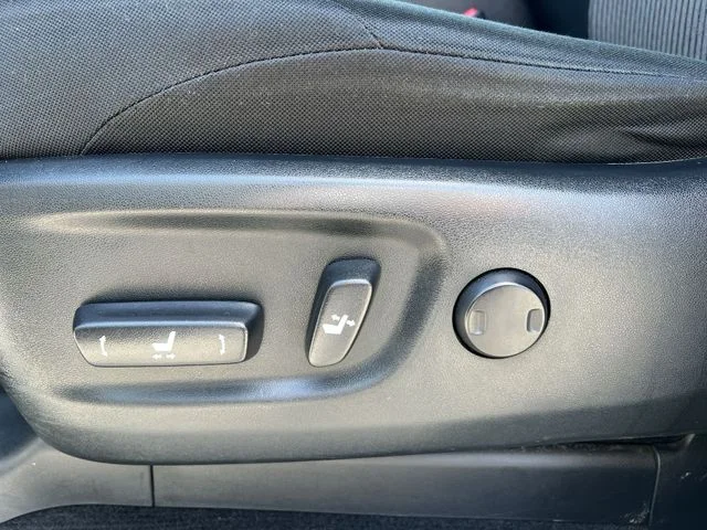 Used 2023 Silver Toyota SR5 image 40