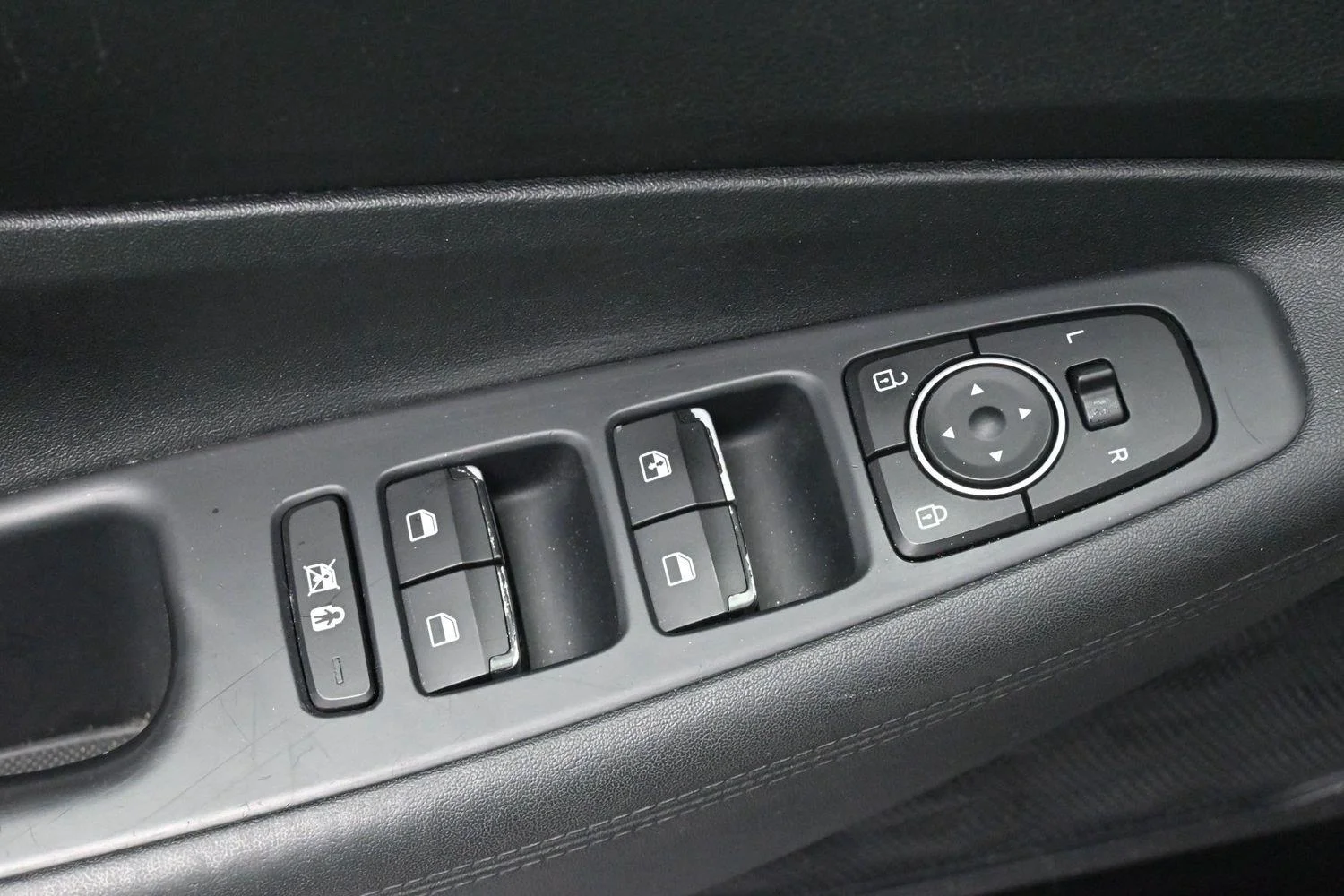 Used 2019 Symphony Silver Hyundai SE image 11