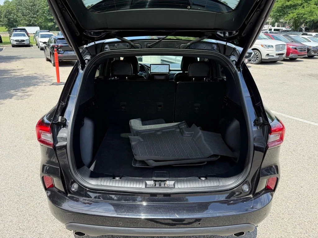 Used 2023 Black Ford ST-Line Select image 27