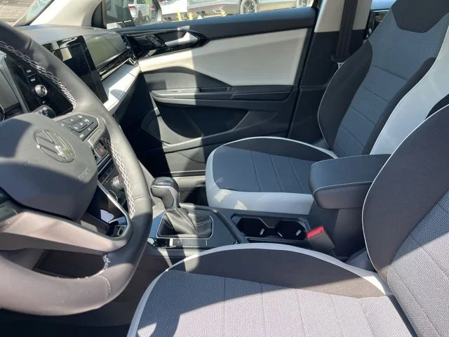 New 2026 Black Volkswagen 1.5T S image 8