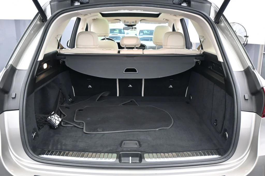 Used 2022 Gold Mercedes-Benz GLE 350 image 39