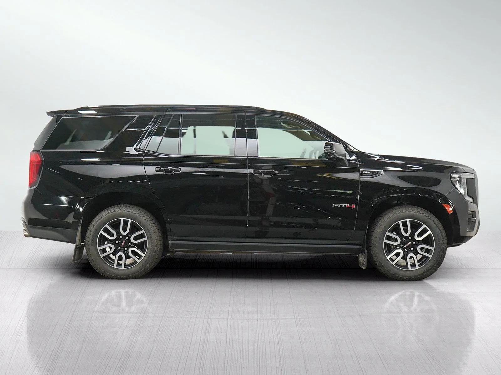 Used 2022 Onyx Black GMC AT4 image 6