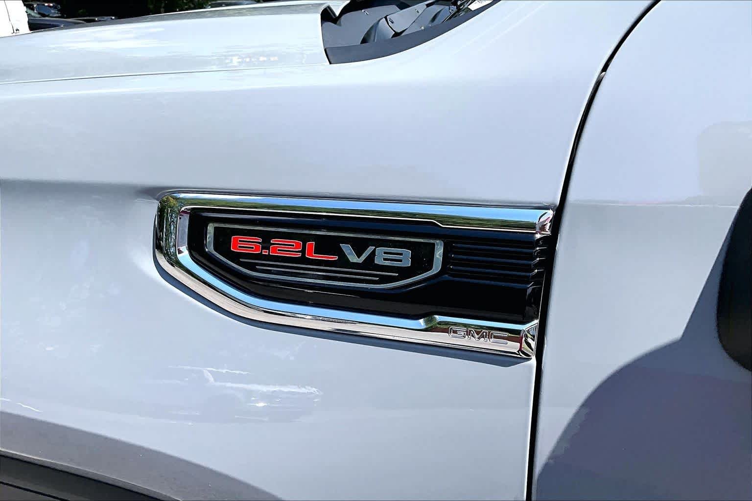 Used 2025 Thunderstorm Gray GMC Denali image 31