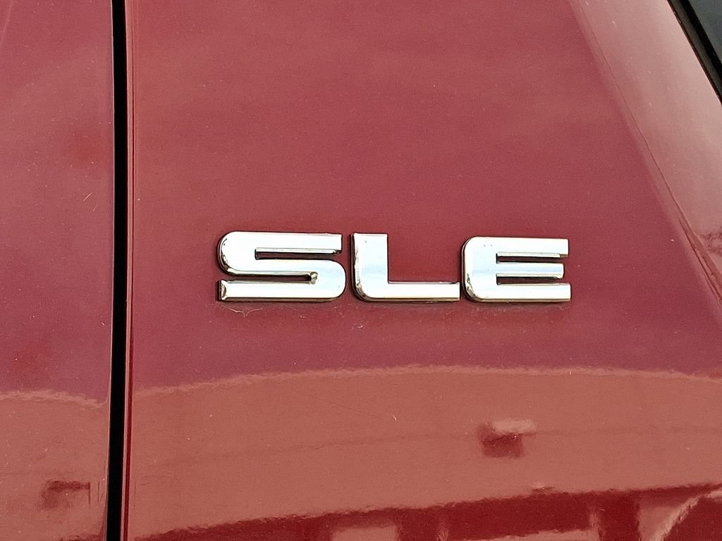 Used 2011 Red GMC SLE-1 image 10