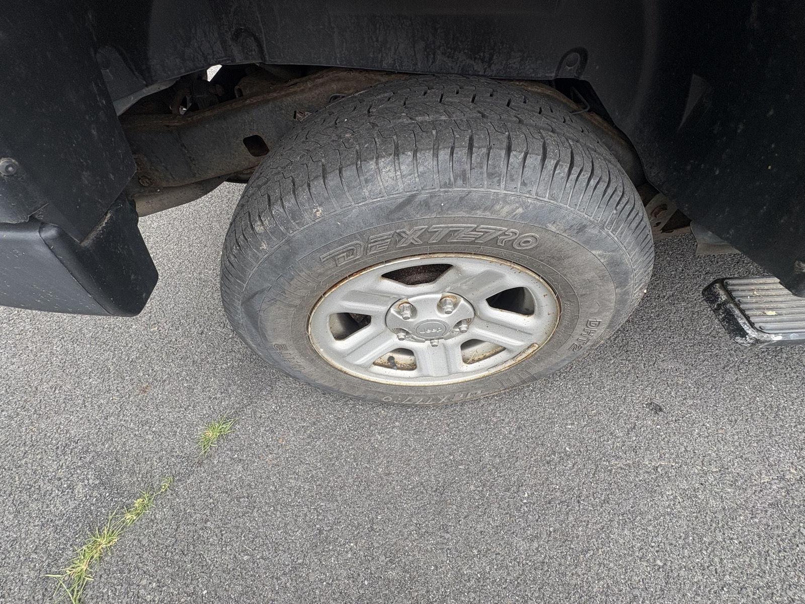 Used 2014 Anvil Clearcoat Jeep Sport image 10