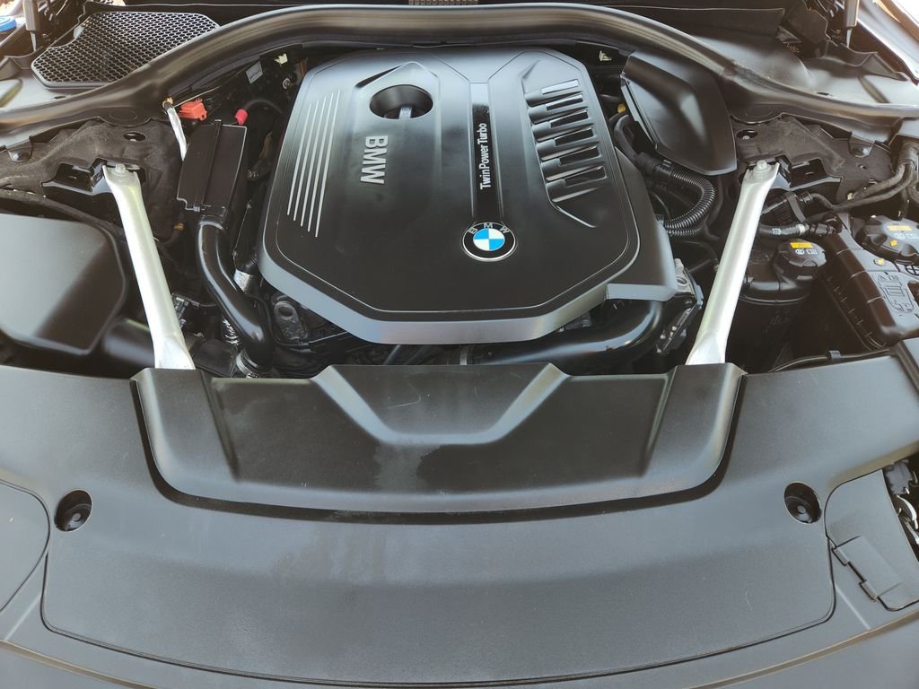 Used 2018 Black BMW 740i xDrive image 32