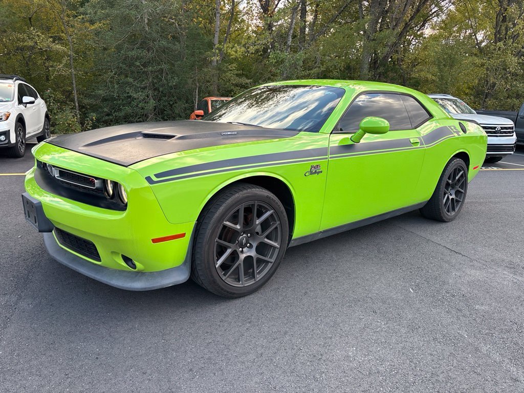 Used 2015 Pearl Dodge R/T image 1