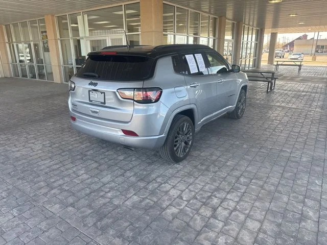 Used 2022 Silver Jeep High Altitude image 7