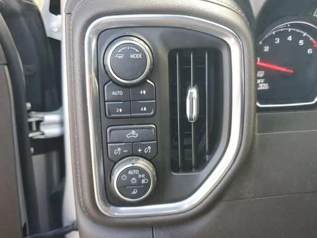 Used 2021 SILVER ICE METALLIC Chevrolet LT image 14