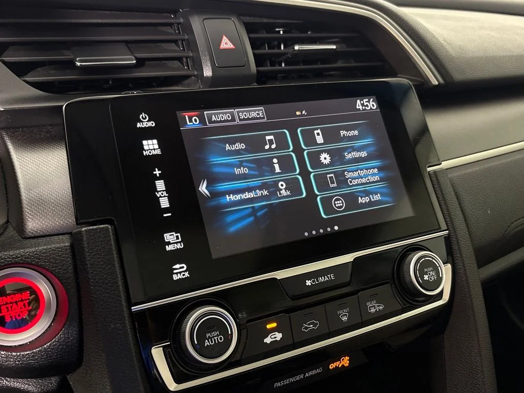 Used 2018  Honda EX image 25