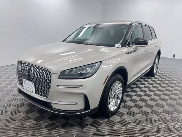 Used 2024 White Lincoln Premiere image 2