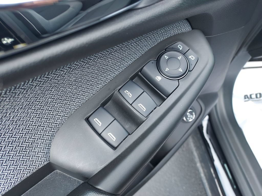 New 2026 Mosaic Black Metallic Chevrolet LT image 10