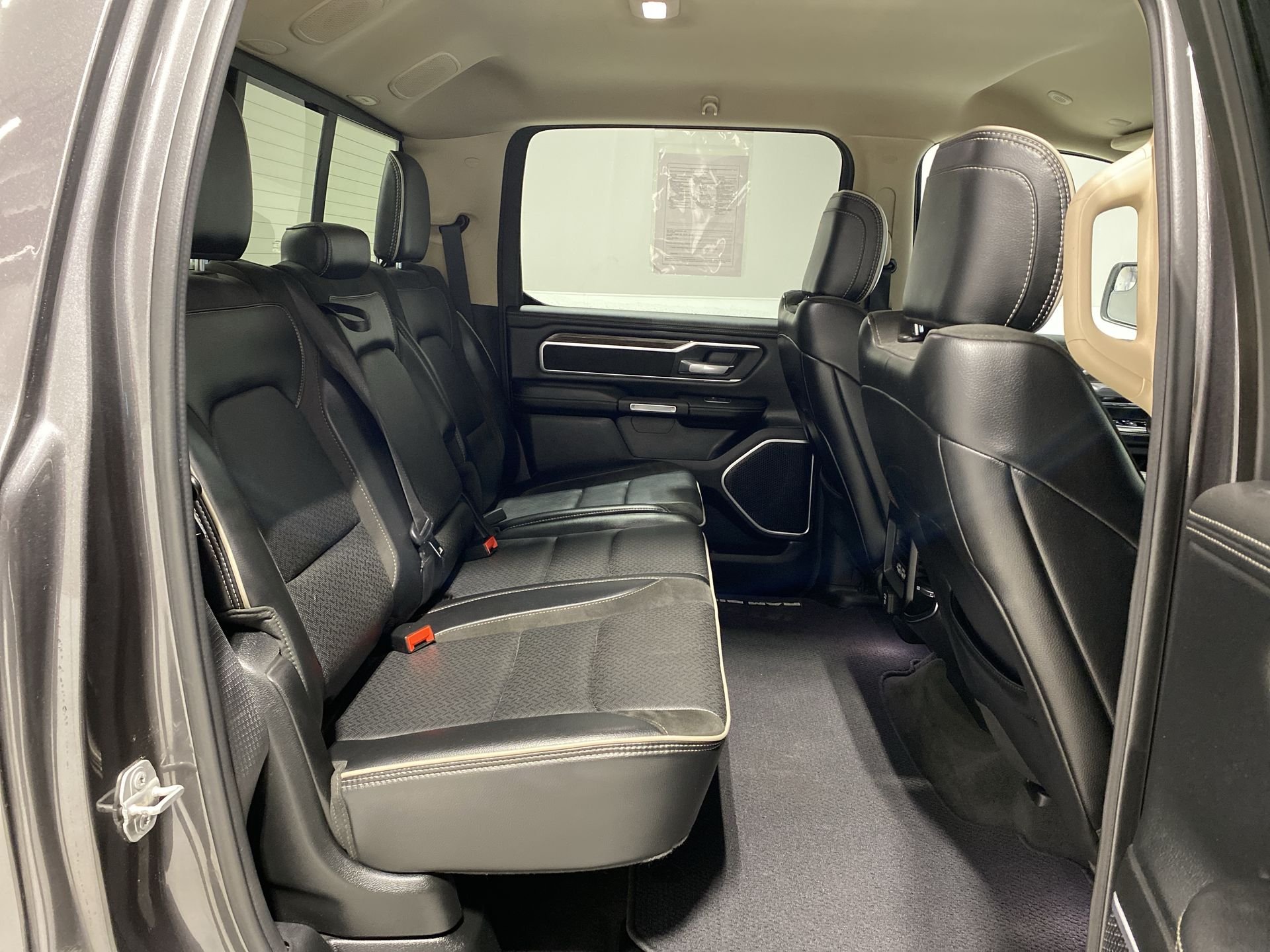 Used 2020 Granite Crystal Metallic Clearcoat  Ram Laramie image 59