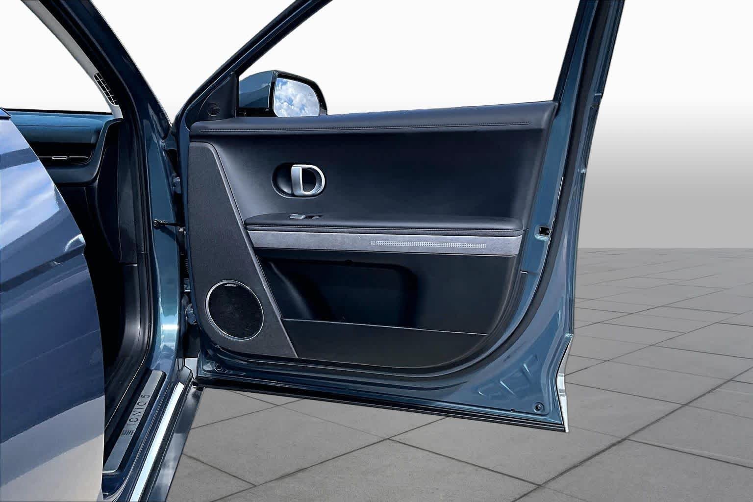 Used 2023 Digital Teal Hyundai Limited image 22