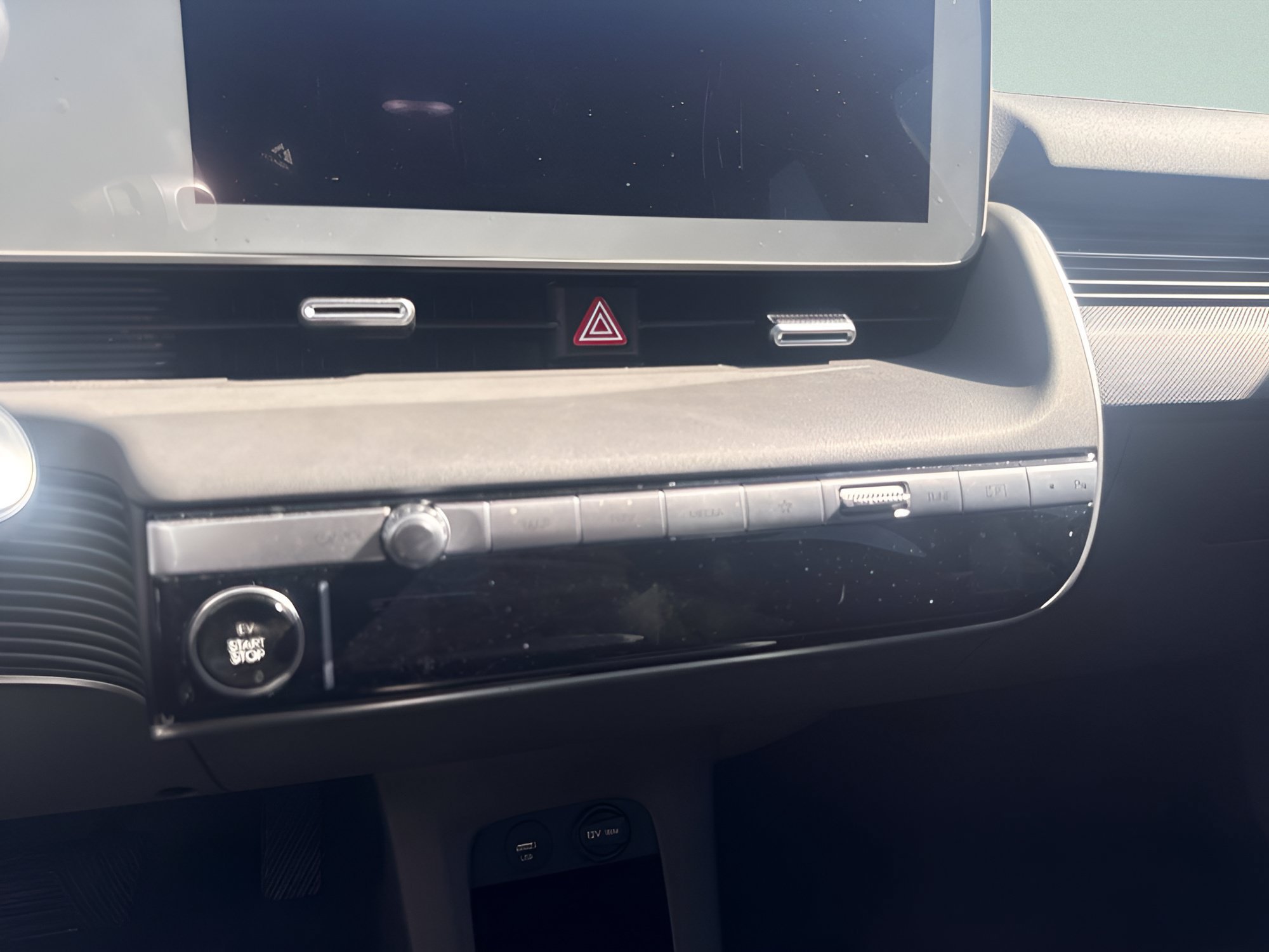 Used 2024 Cyber Gray Hyundai SEL image 26