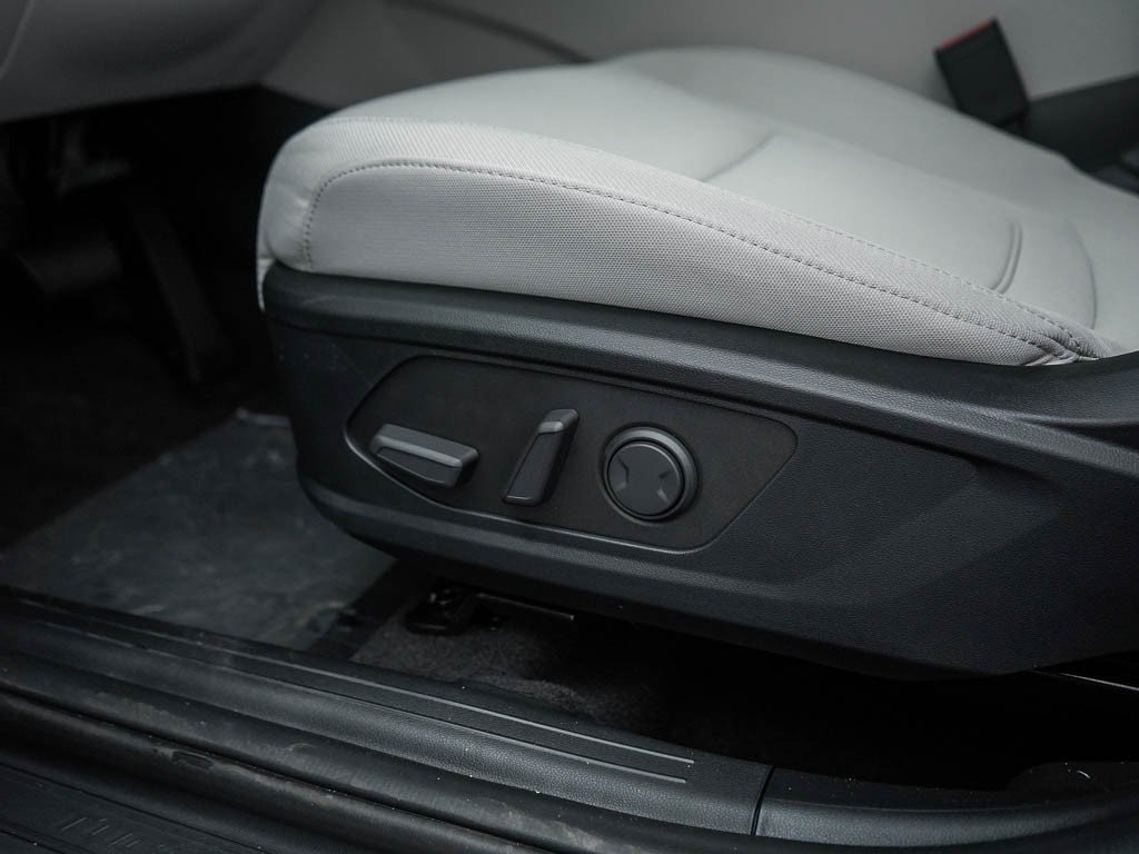 New 2026 Atlantis Blue Hyundai SEL AWD image 20