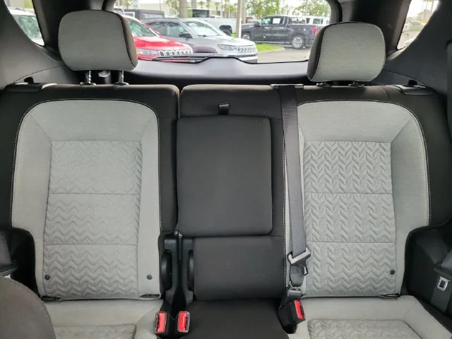 2023 Chevrolet Equinox LS - Photo 17
