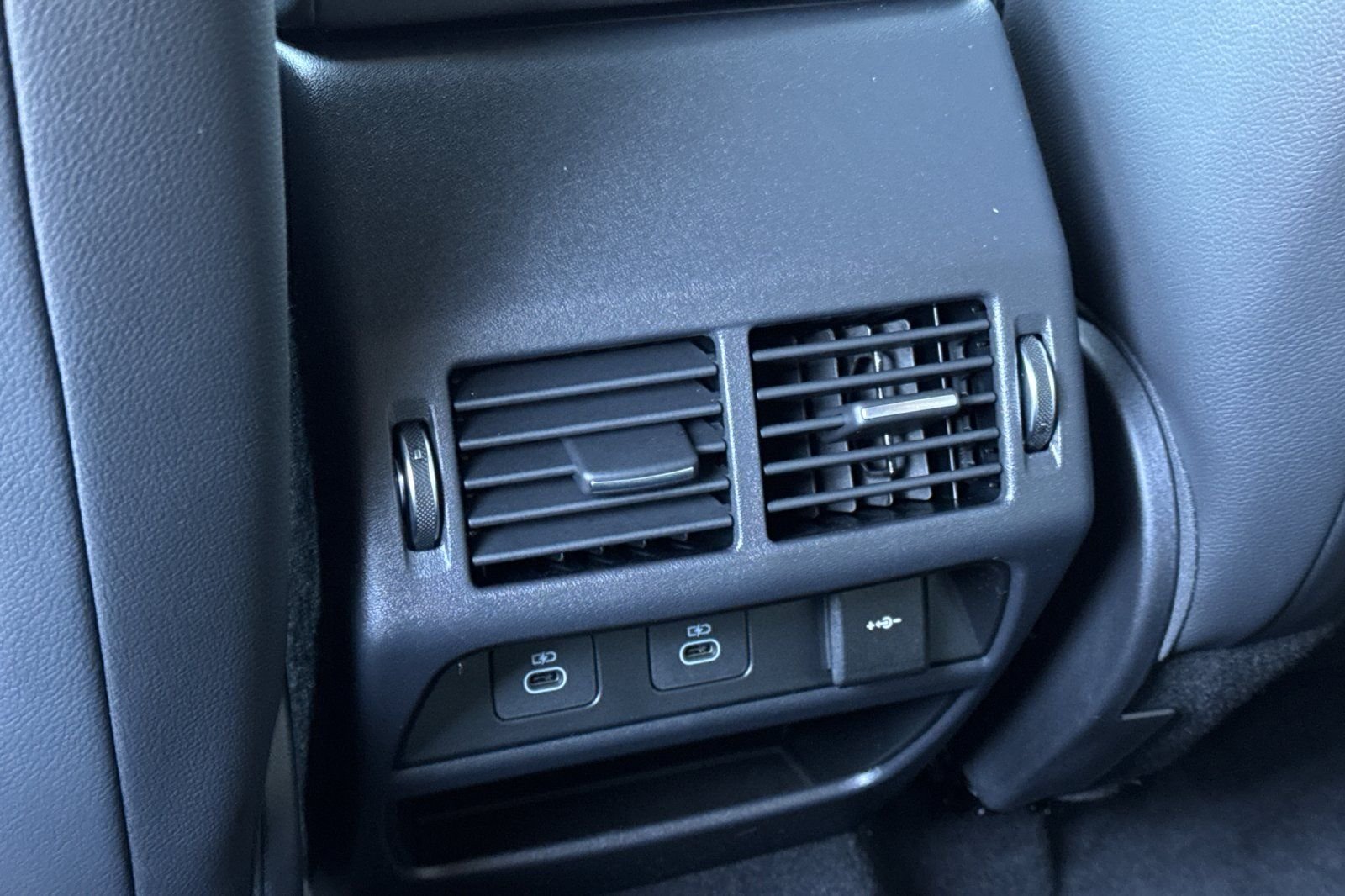 2025 Land Rover Discovery Sport Dynamic SE - Photo 13